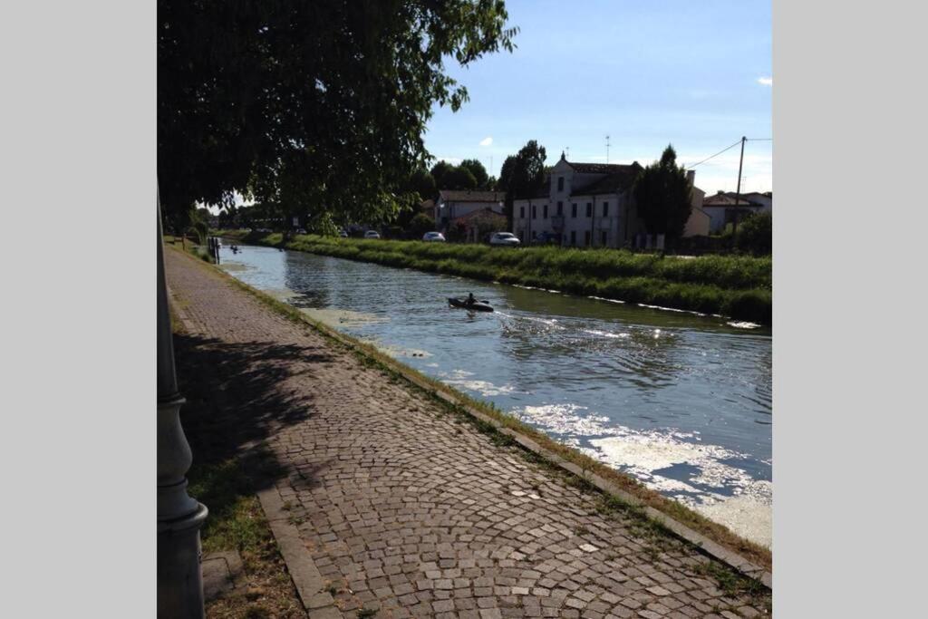 Barchessa Ca' Leon Sul Naviglio Del Brenta Mira Exterior foto